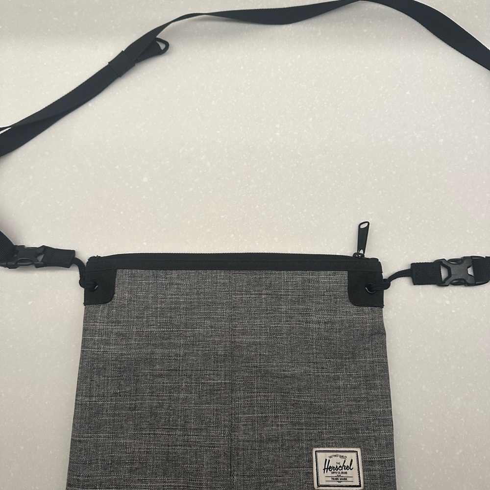 Herschel Supply Company Alder Gray Crossbody Bag